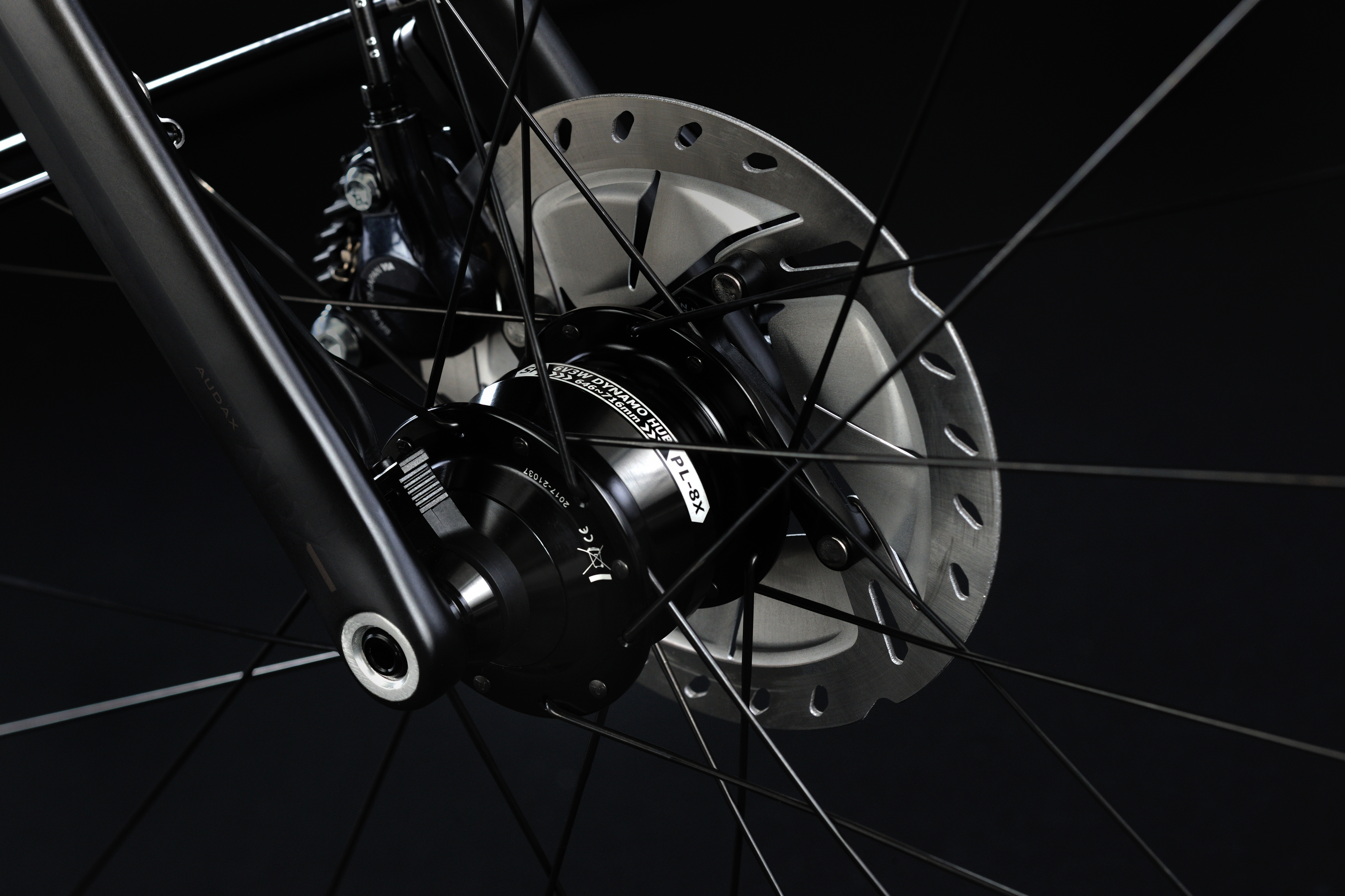 Yukon Disc de praktische titanium toerfiets en lange afstandsfiets met schijfremmen Van Nicholas